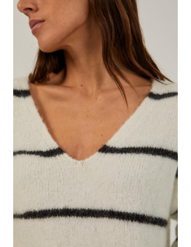 Mus & Bombon 'Nijar' striped v neck long. loose fit sweater.