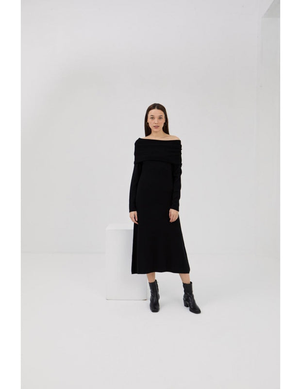 Mus & Bombon knit, off-shoulder dress in black