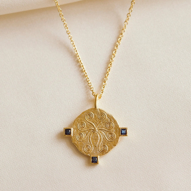 Oxta gold necklace