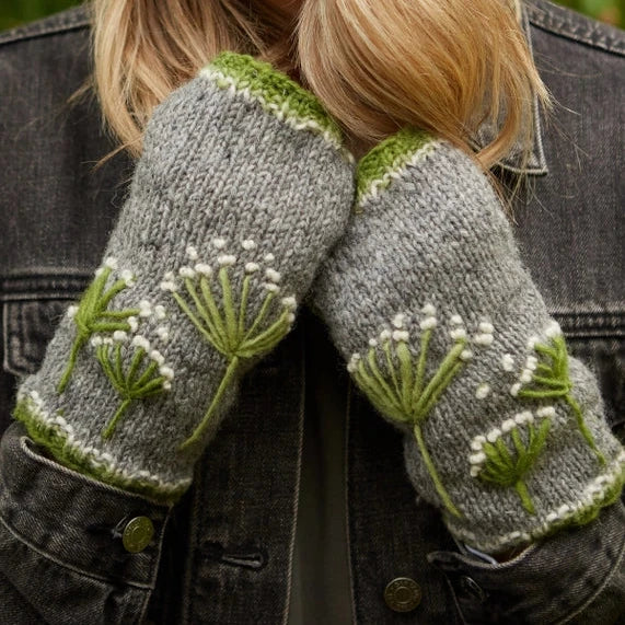 Queen Ann's Lace Handwarmers