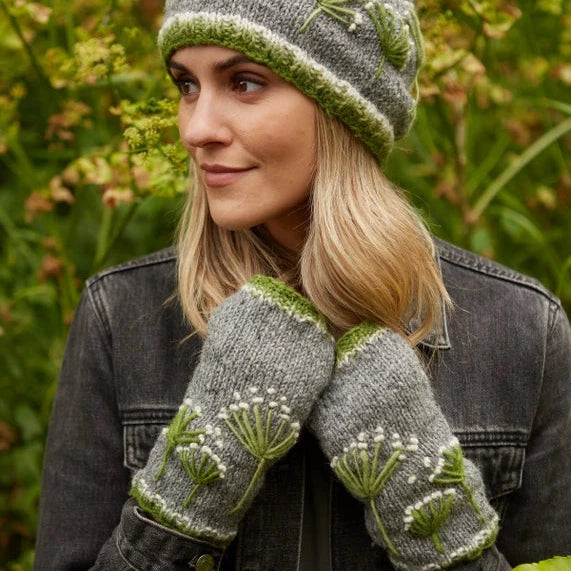 Queen Ann's Lace Handwarmers