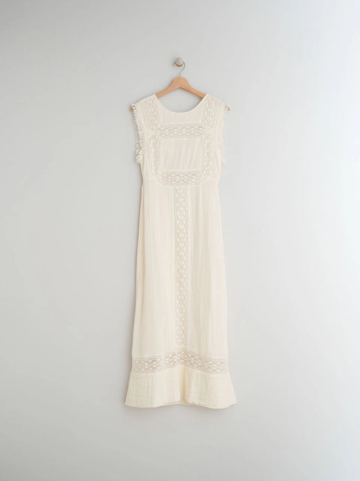 Organic cotton double gauze dress with French lace.
