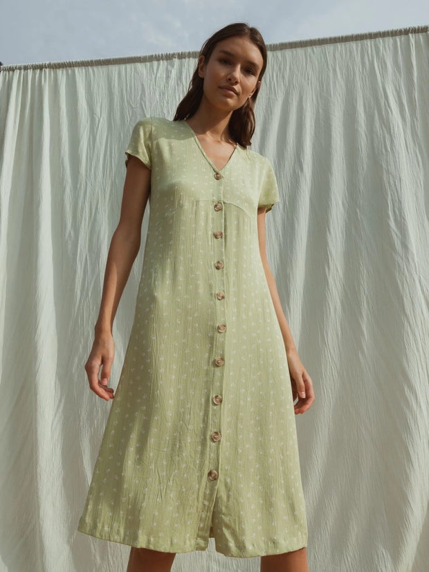 retro short sleeve v-neck button front dress indi & cold