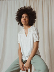 rounded v-neck embroidered t-shirt with gathered cuff indi & cold
